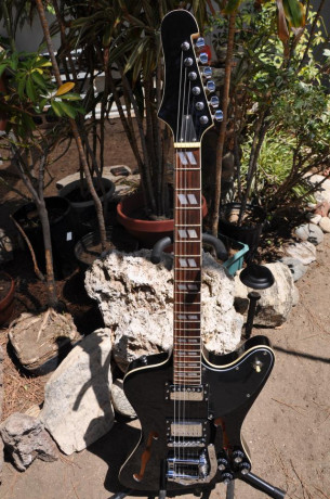 custom-shop-semi-hollow-electric-guitar-big-4
