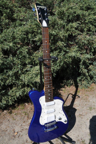 farnell-ultra-light-electric-guitar-big-3