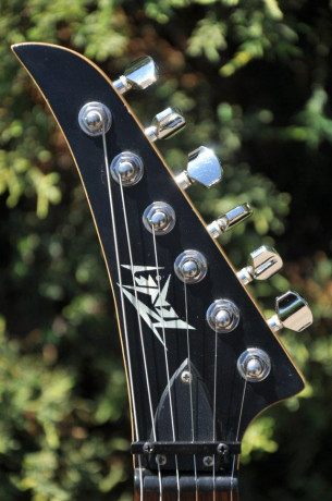peavey-rockmaster-electric-guitar-big-0