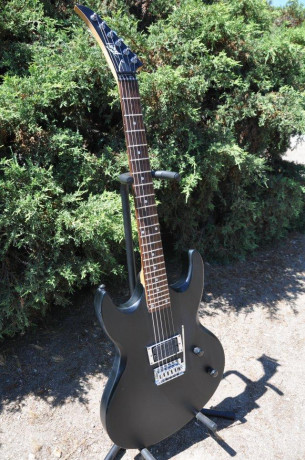 peavey-rockmaster-electric-guitar-big-3