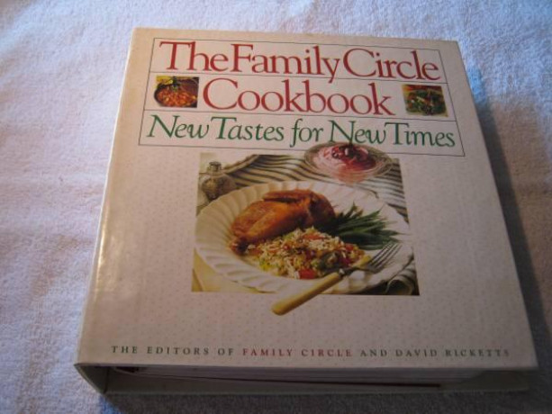 the-family-circle-cookbook-new-tastes-for-new-times-big-0