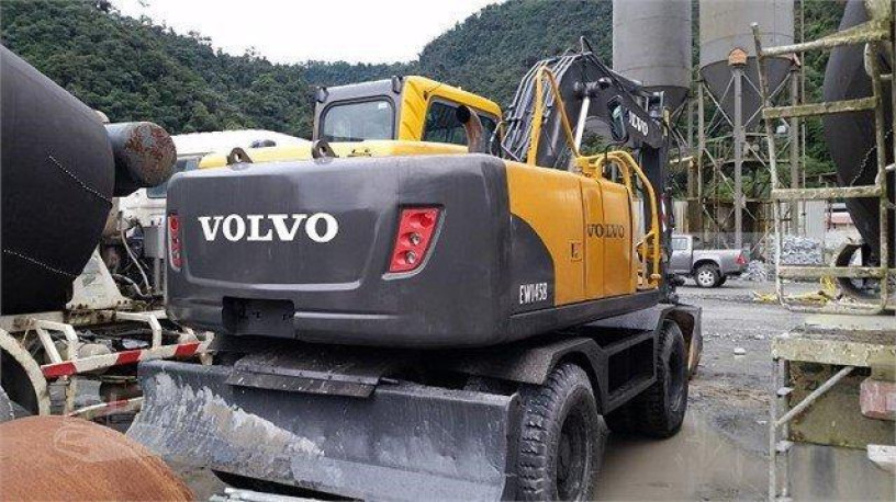 2010-volvo-ew145b-for-sale-big-0