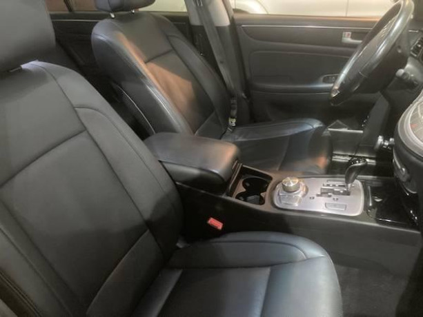 2012-genesis-16k-miles-silver-blk-leather-big-1