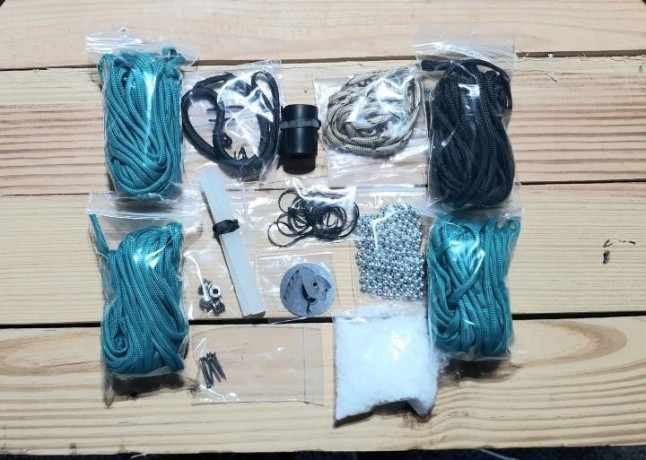 whip-making-kit-loud-cracking-whip-these-are-nylon-big-1