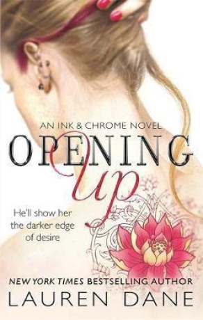 lauren-dane-at-half-priced-books-big-1