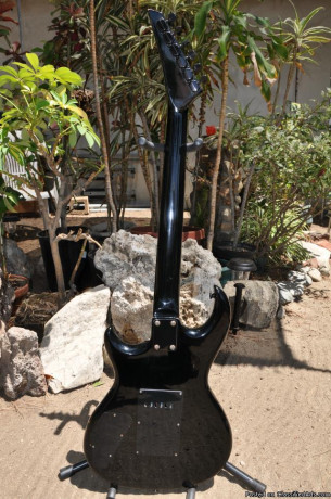 series10-by-bently-electric-guitar-big-0