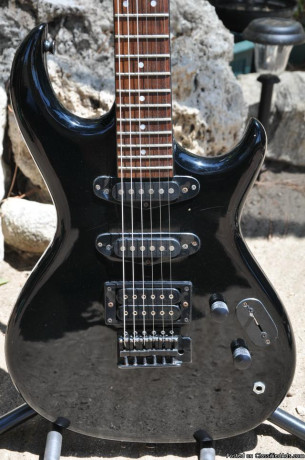 series10-by-bently-electric-guitar-big-2