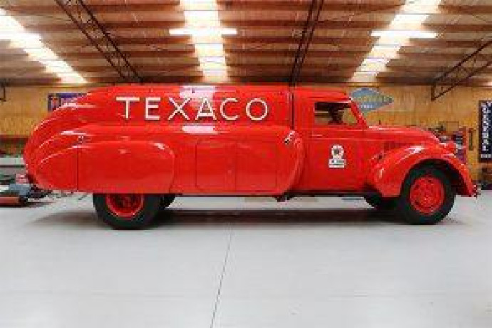 attractive-custom-truck-wraps-big-0