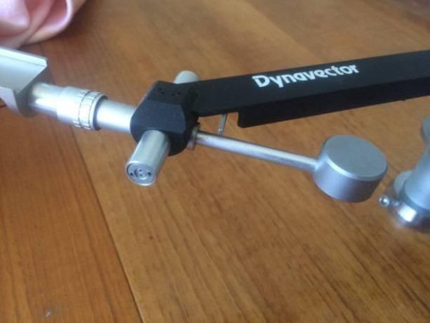 tonearm-dynavector-dv501-big-0