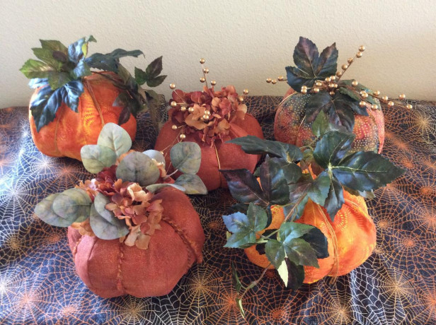 handcrafted-pumpkins-big-2