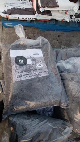 black-garden-soil-big-0