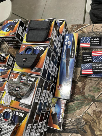 stun-guns-stun-batonsbats-stun-knuckles-big-3