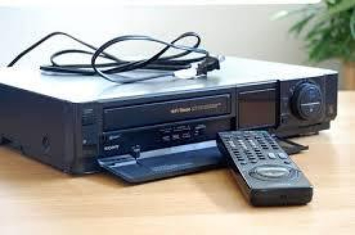 toshiba-vcr-m2300c-plus-40-vhs-tapes-big-0