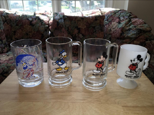 disney-vintage-mugs-and-glass-each-between-10-big-4