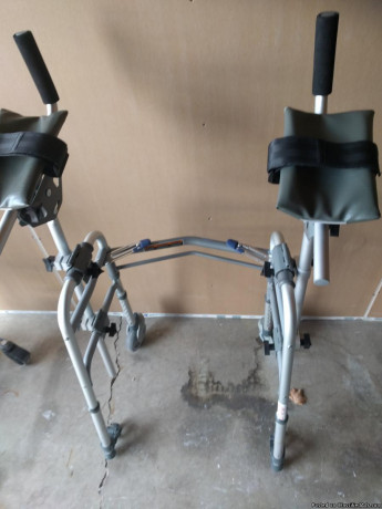 walker-for-adult-light-weight-heavy-duty-4-wheels-brakes-big-2