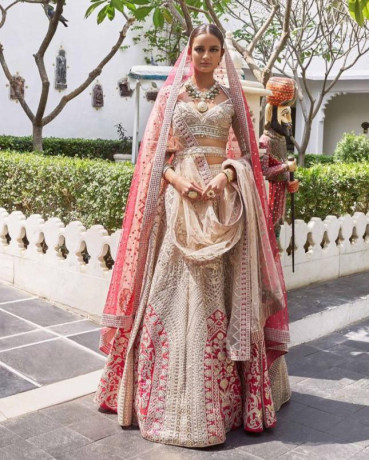 buy-top-indian-designer-dresses-shop-online-for-designer-dress-in-india-big-4