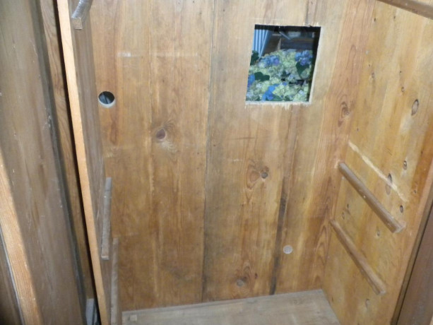 antique-tv-cabinet-big-2