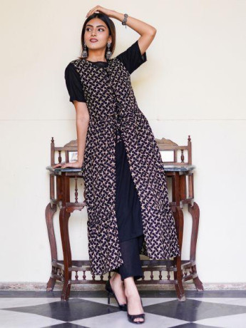 get-ethnic-jackets-online-at-best-offers-from-myclosetstory-big-0