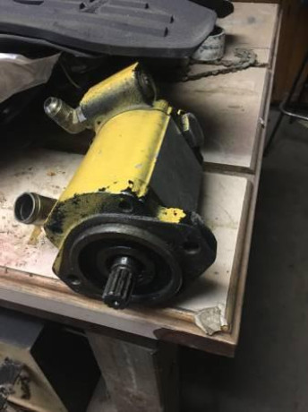 2002-freightliner-power-steering-pump-big-3