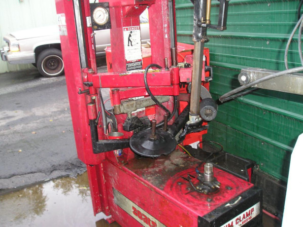 coates-tire-changing-machine-big-0