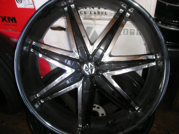 4-22-inch-massiv-wheels-big-0