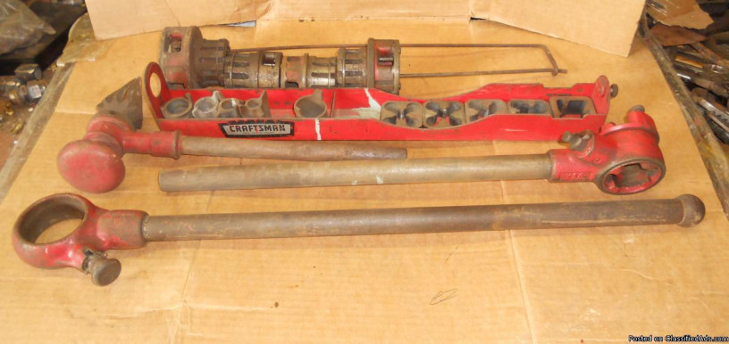 craftsman-ratcheting-pipe-hand-threader-with-dies-and-carrier-big-4