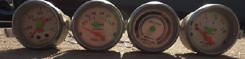 universal-analog-gauges-big-2
