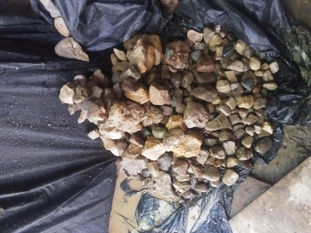 raw-gem-stones-big-0