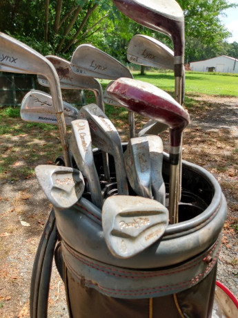 golf-clubs-and-case-big-2