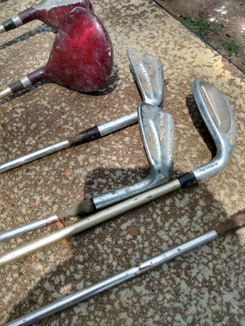 golf-clubs-and-case-big-1