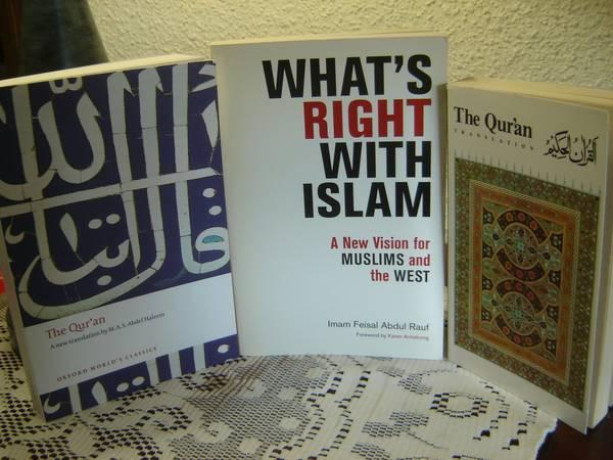 2-books-w-a-translation-of-the-quran-and-a-book-about-islam-320-big-0