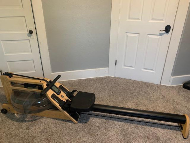 waterrower-a1-home-rowing-machine-big-2
