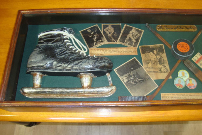 the-game-of-ice-hockey-case-big-3