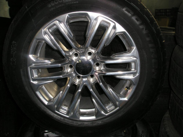 4-20-inch-chevy-wheels-and-tires-big-0