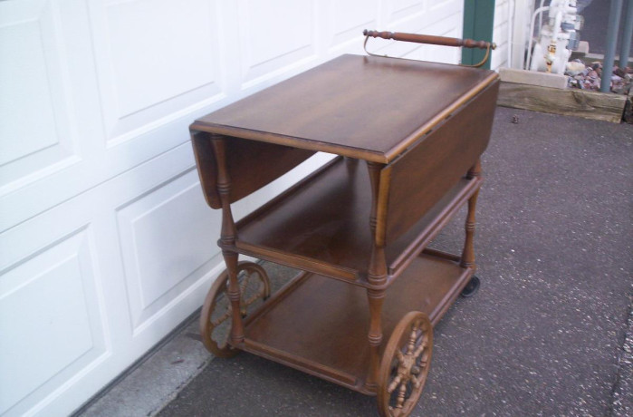 mothers-old-tea-cart-big-1