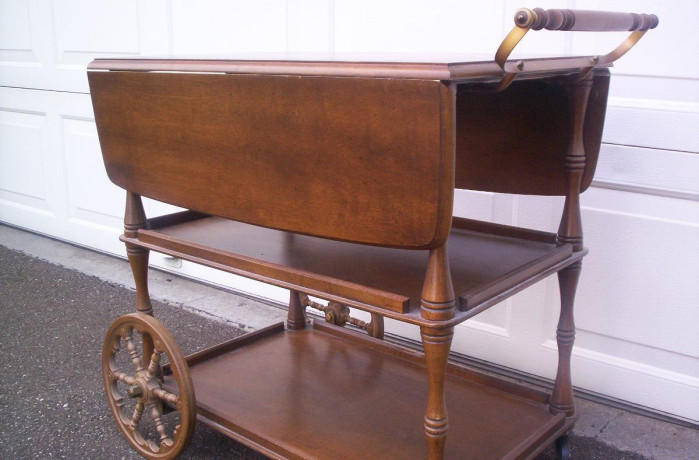 mothers-old-tea-cart-big-0