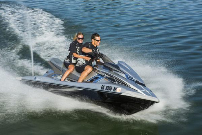 luxury-rentals-the-best-place-to-enjoy-watersports-in-goa-big-0