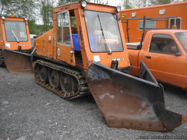 bombardare-sidewalk-plow-big-1