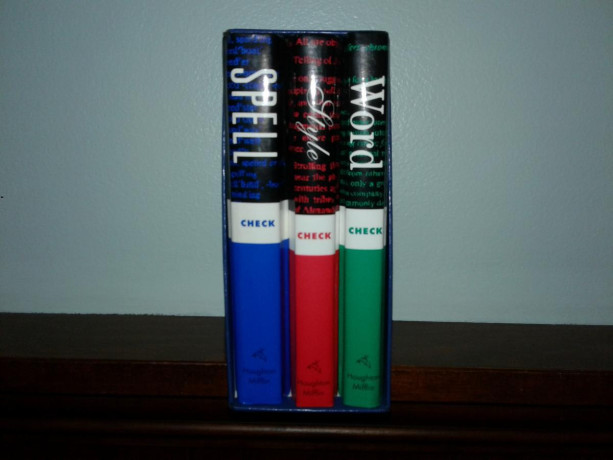 desk-top-reference-spell-style-word-check-book-set-w-case-big-3