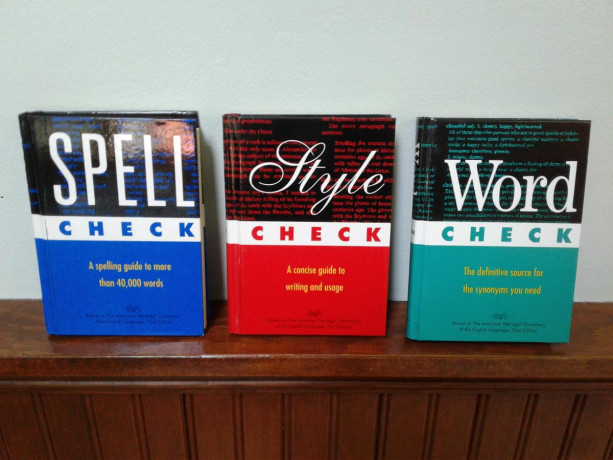 desk-top-reference-spell-style-word-check-book-set-w-case-big-2