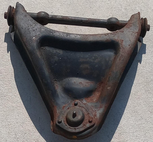 1968-1982-upper-right-control-arm-big-3
