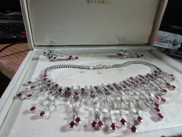 ruby-and-diamond-necklace-and-earing-set-big-3