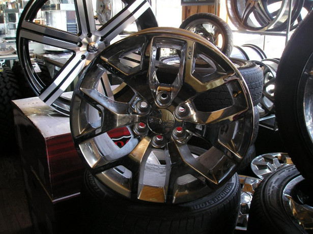 4-20-inch-gmc-wheels-big-0