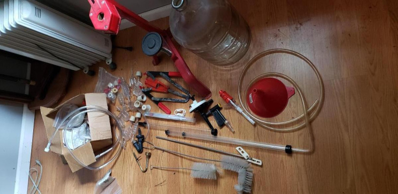 wine-making-equipment-big-0