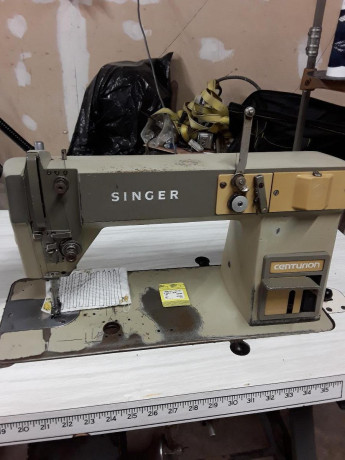 singer-centurian-industrial-sewing-machine-big-0