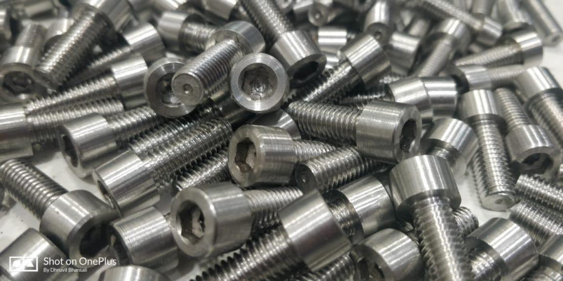 s31803-duplex-socket-head-cap-screw-fasteners-exporters-big-0