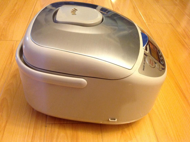 10-cup-rice-cooker-made-in-japan-big-0