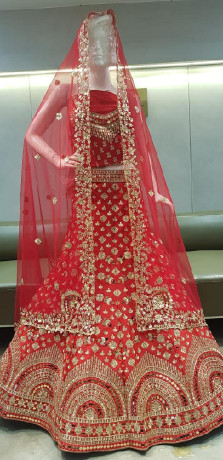 beautiful-designs-bridal-outfit-according-to-your-style-in-chandni-chowk-big-0