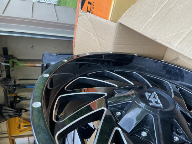 hostile-wheels-20x9x00-big-0