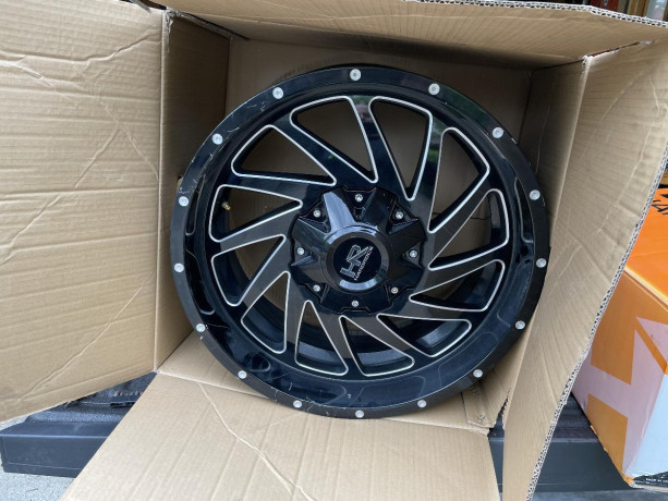 hostile-wheels-20x9x00-big-1